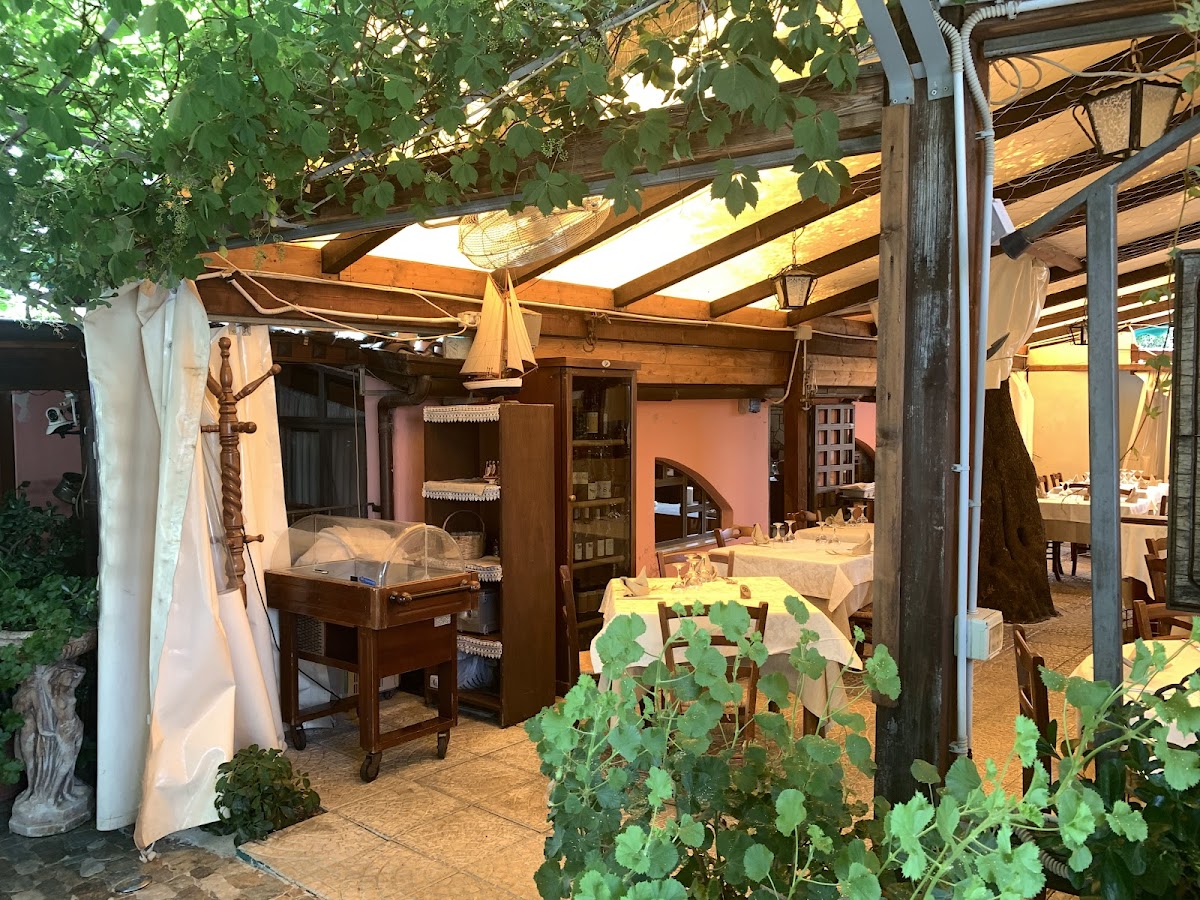 Ristorante La Vecchia Cascina - Specialità Di Pesce E Di Carne